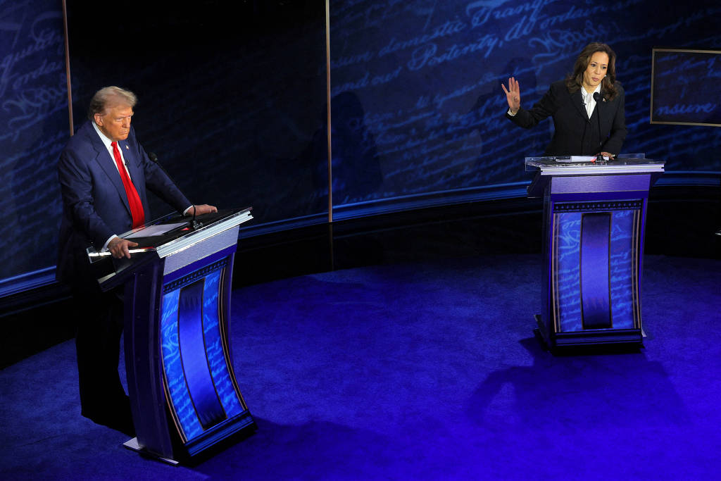 Donald Trump e Kamala Harris durante debate dos candidatos à Presidência dos EUA - Brian Snyder/Reuters